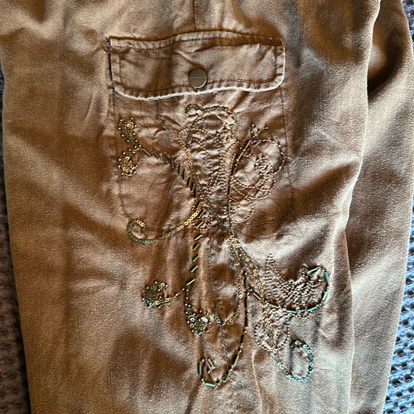 Coldwater Creek Cargo Pants with embellishments, 16P - Picture 1 of 8